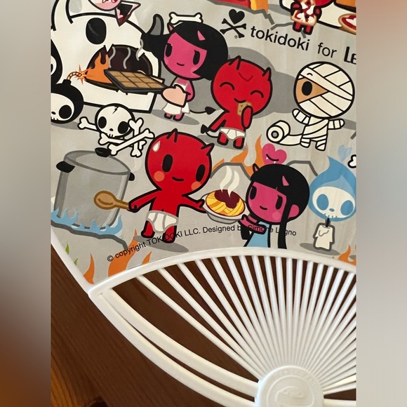 Rare tokidoki heaven hell hand fan Japanese uchiwa LeSportsac - Picture 4 of 5